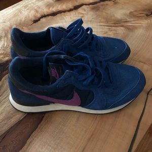 Nike Internationalist 8.5